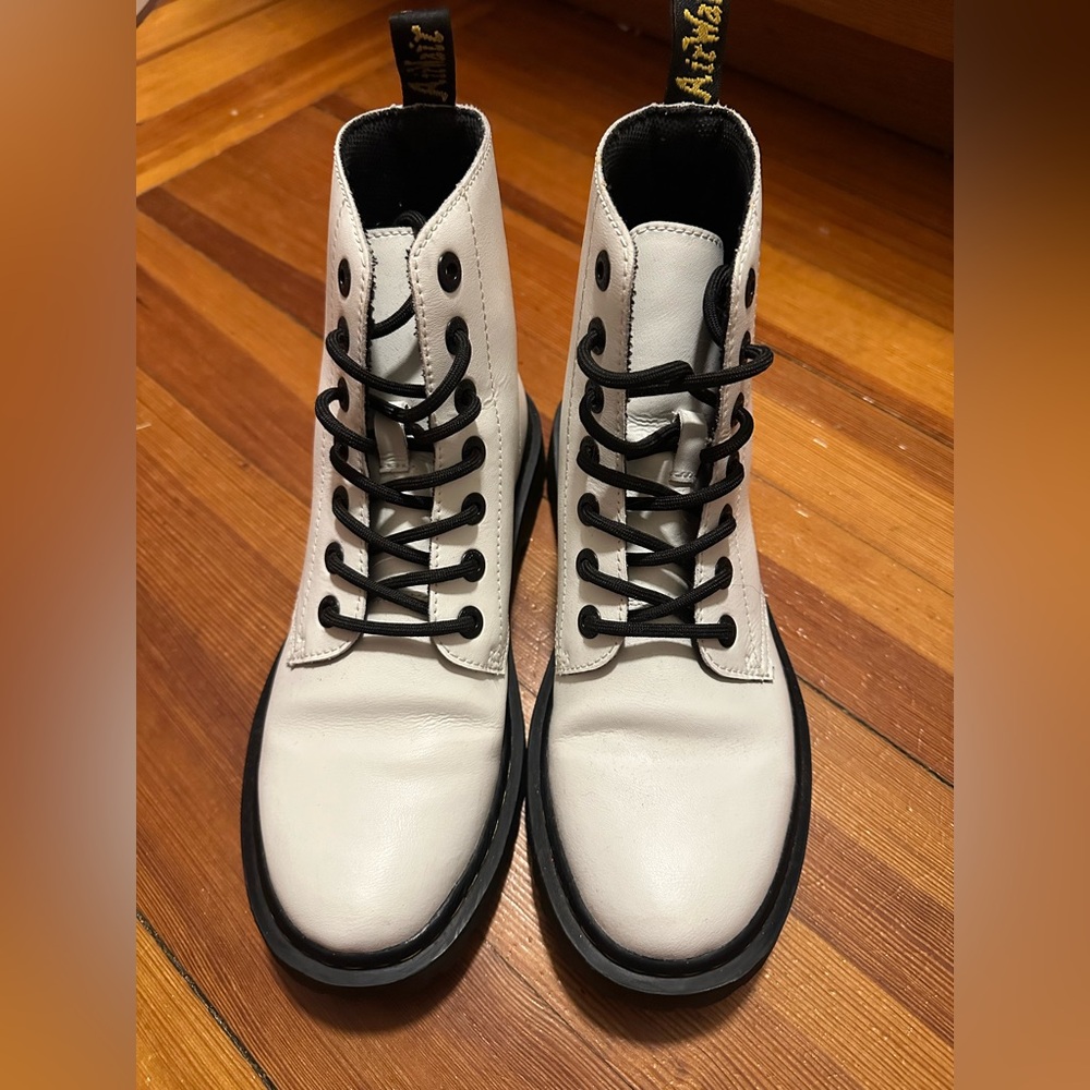 Dr. Martens Black and White Lace-Up Boots size 8 EUC